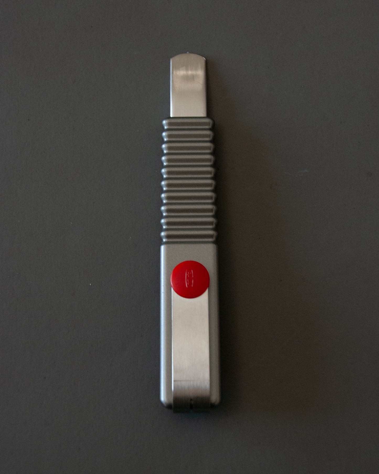 NT Cutter H-1P (Large Cutter)